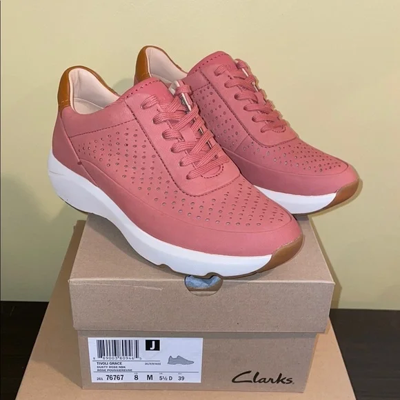 Sporty Clarks Tivoli Grace Leather Dusty Rose Perforated Sneakers Size 8 NWT - Picture 5 of 8